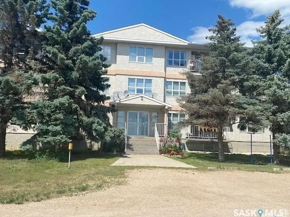 102 1st Avenue #101, Caronport, SK S0H 0S0