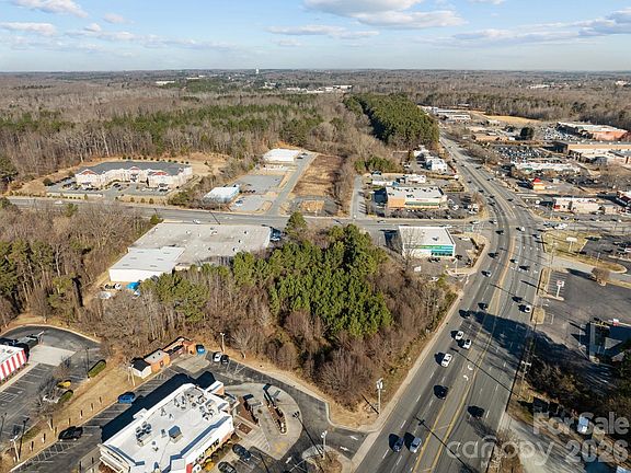 2nd image of 625 W Jake Alexander Blvd