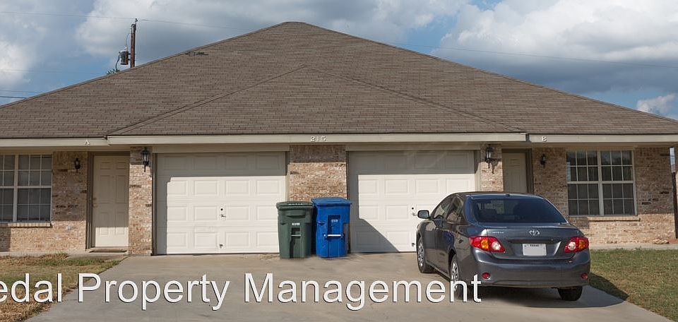 1st image of 215 Janelle Dr APT A
