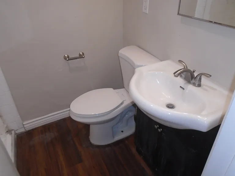 694 Spruce Ave #G — Photo 10