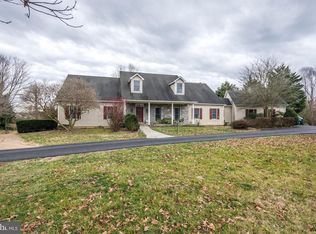 14352 Purcellville Rd, Purcellville, VA 20132