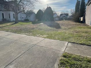 410 S Chicago St, Lincoln, IL 62656