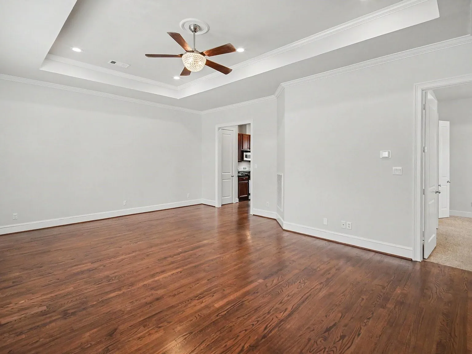 2 bed, 2.0 bath, 1392 sqft, $2,500 — Photo 4