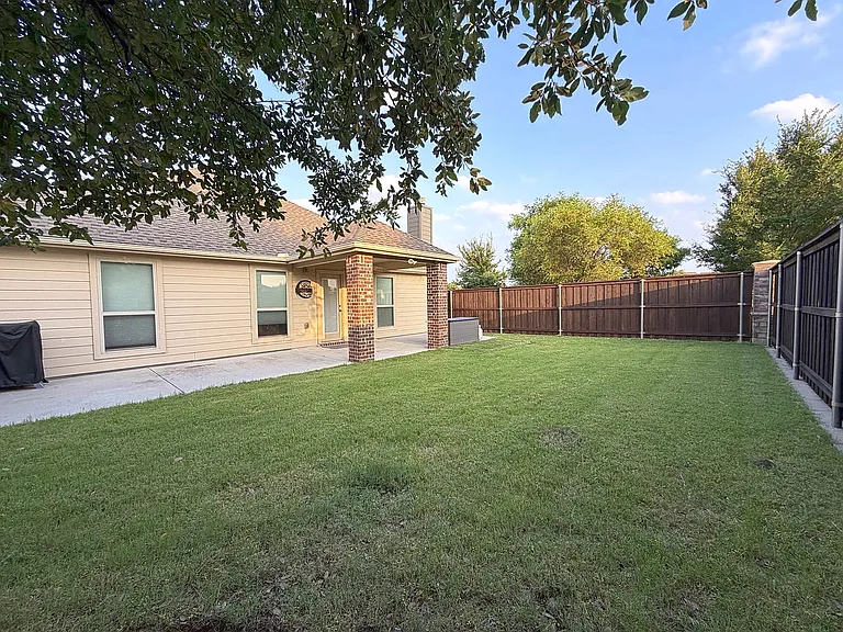 512 Rocky Pine Rd — Photo 12