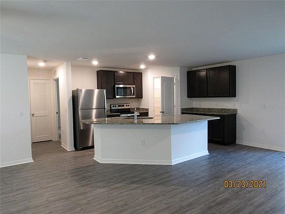 3rd image of 4206 Maywood Ln