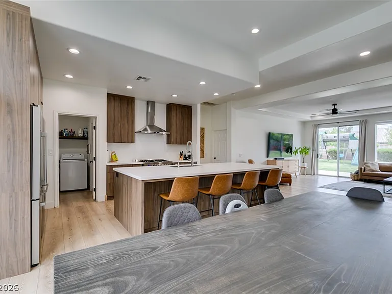 7210 Shallowford Ave — Photo 22