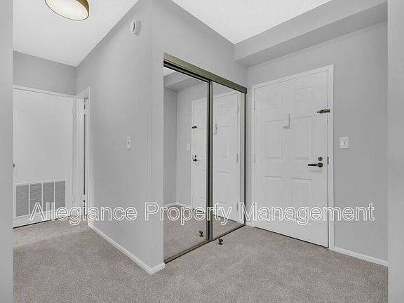 5th image of 1600 N Oak St APT 111