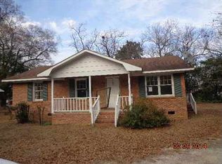 805 E Dargan St, Dillon, SC 29536