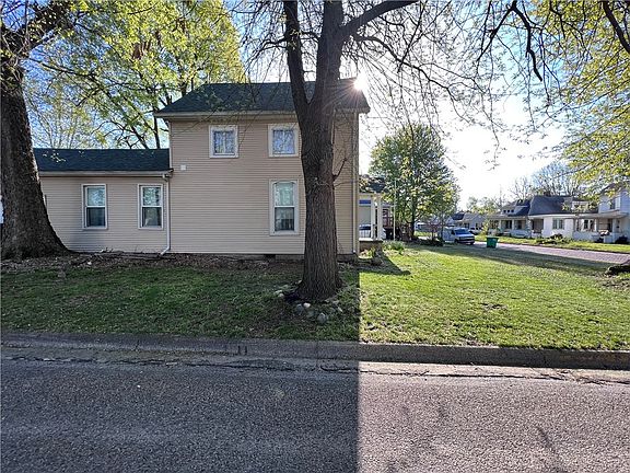 3rd image of 225 W South 1st St