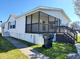 195 Laurel Leah, Oxford, MI 48371
