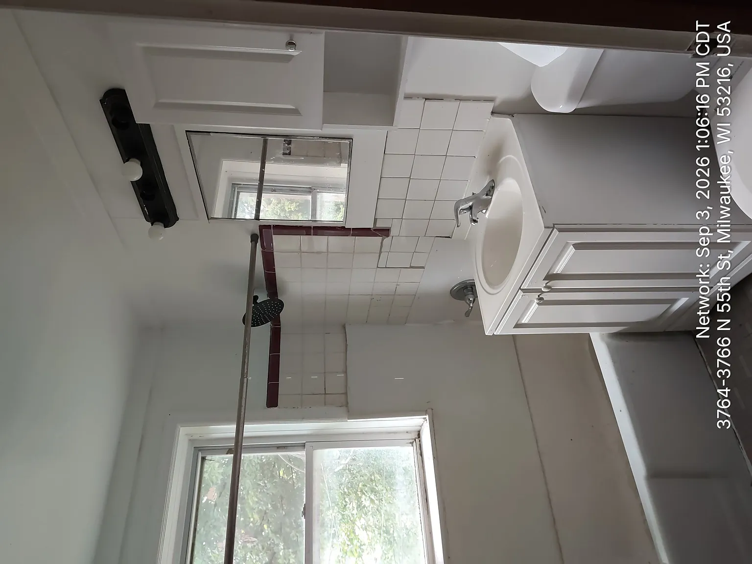 2 bed, 1.0 bath, $1,200 — Photo 4