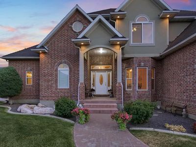 1609 E 6850 S, Uintah, UT, 84405
