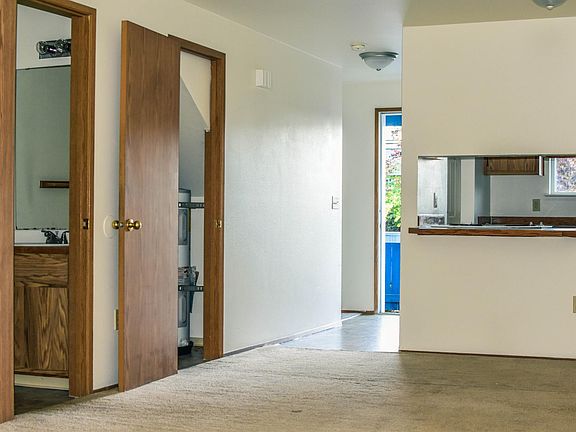 4th image of 20321 24th Ave W APT 34