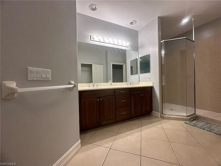 2004 Tarpon Bay Dr N #201 — Photo 18