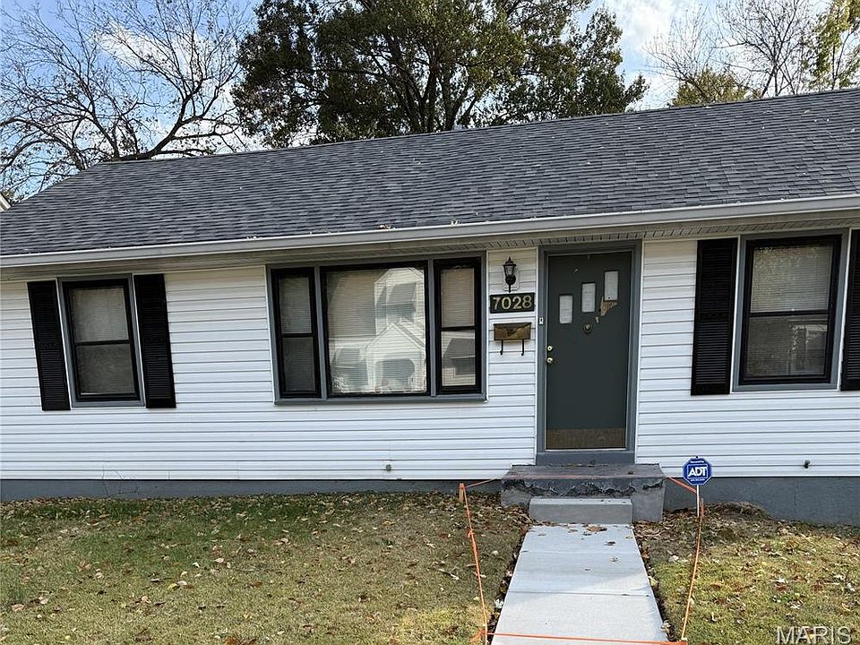 1st image of 7028 Julian Ave