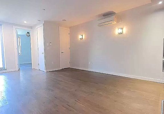2nd image of 274 Jefferson St #3BF