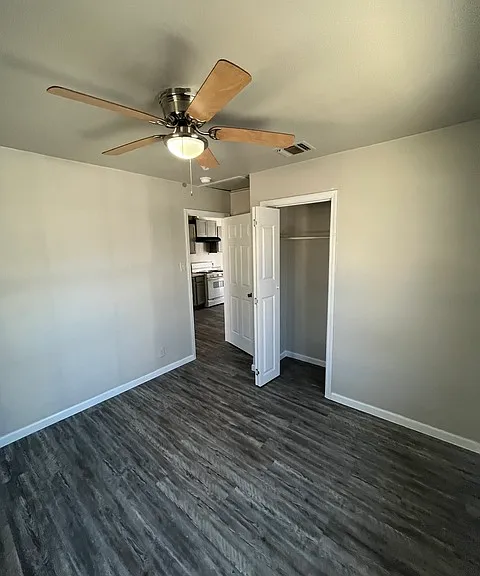 439 Lovera Blvd — Photo 8