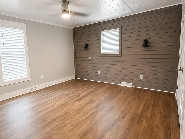 1101 Tall Oaks Cir — Photo 9