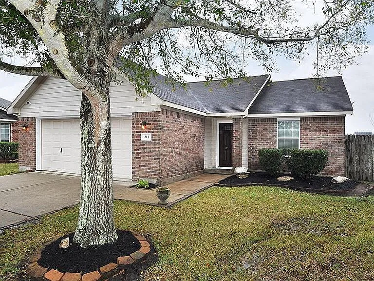213 Silver Mist Cir — Photo 1