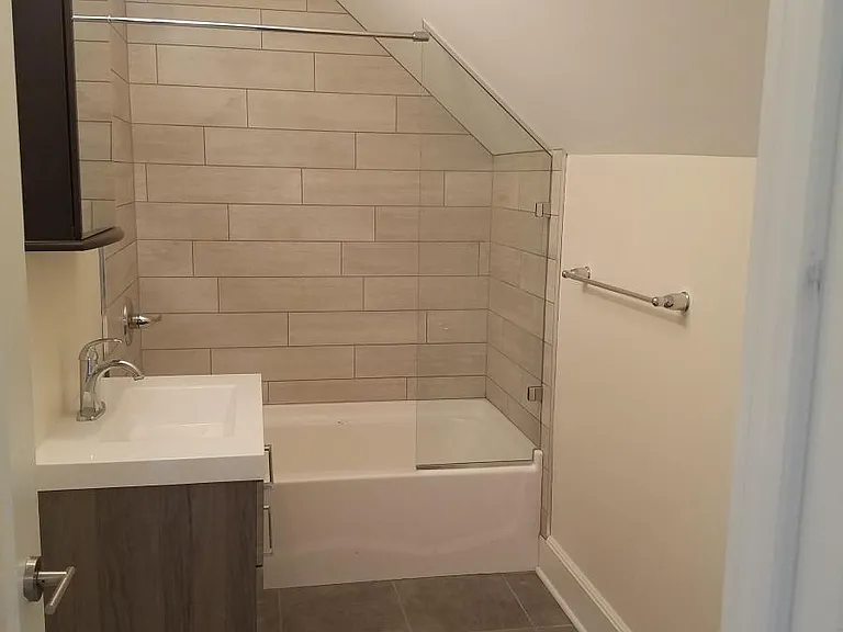 436 Franklin St #7 — Photo 8
