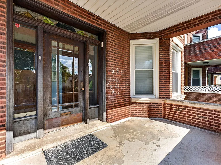 4147 N McVicker Ave #1 — Photo 2