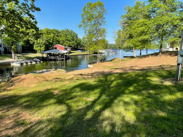 184 Holly Hill Dr, Jackson, GA 30233