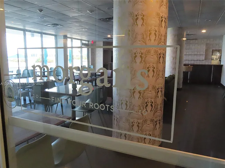 5701 Collins Ave #1411 — Photo 25