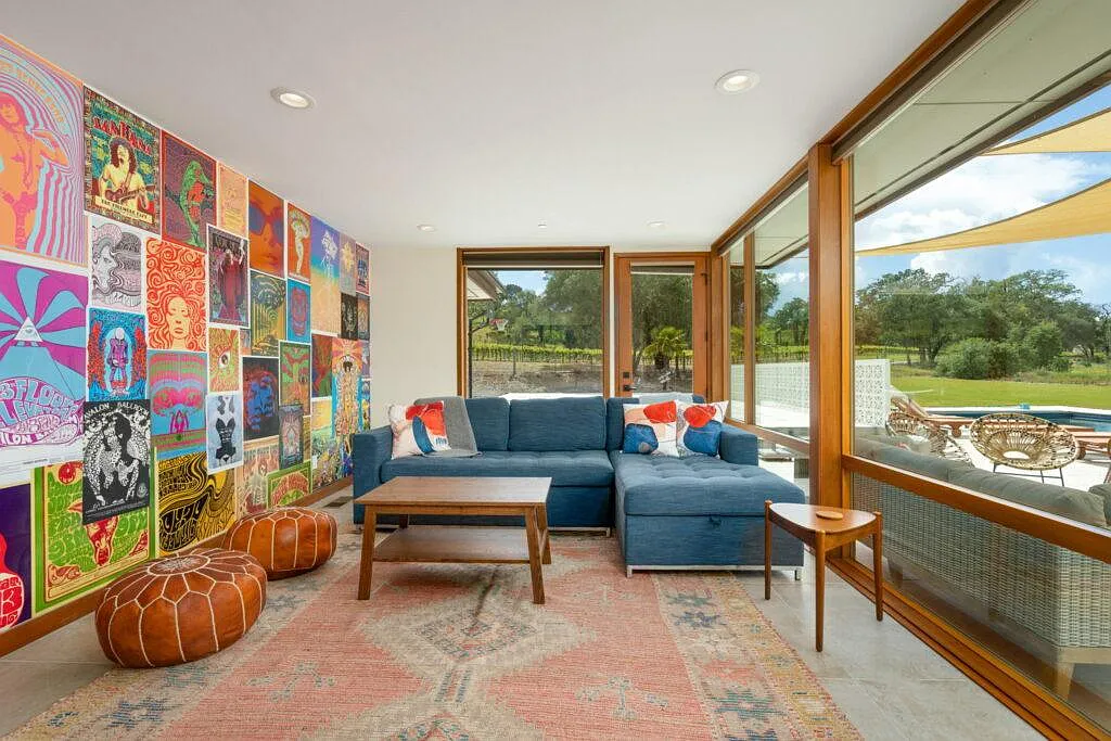 2225 Wilson Rd — Photo 3