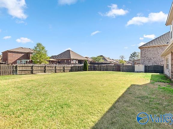 2nd image of 11006 Thorne Dr