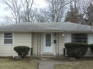 328 S Dearborn Ave, Bradley, IL 60915