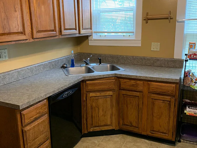 Newer countertops & floor