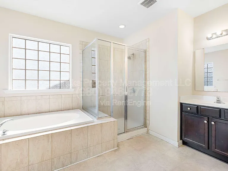 10697 Sky Chase Ave NW — Photo 19