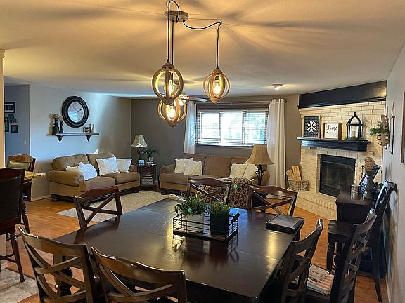 living/dining rooms