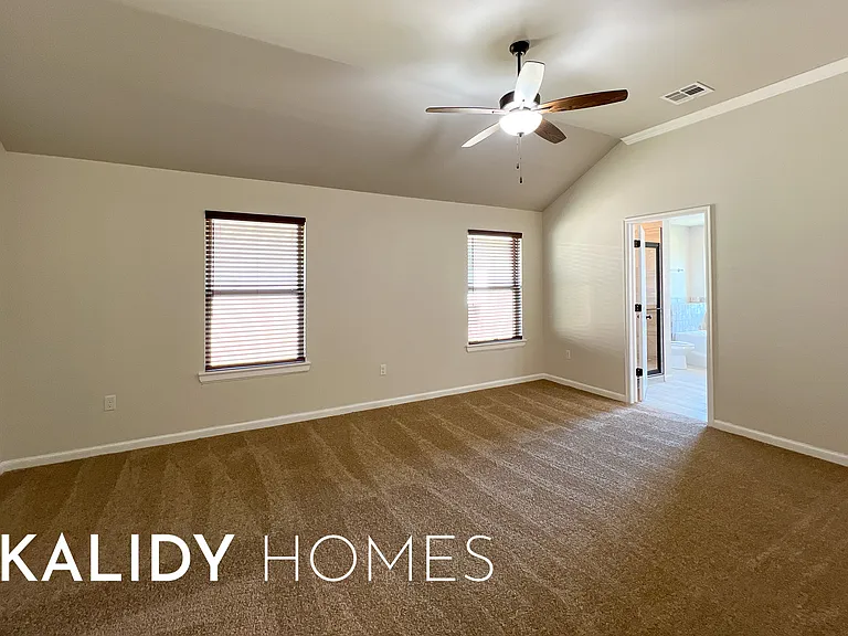 4812 Crystal Hill Dr — Photo 12