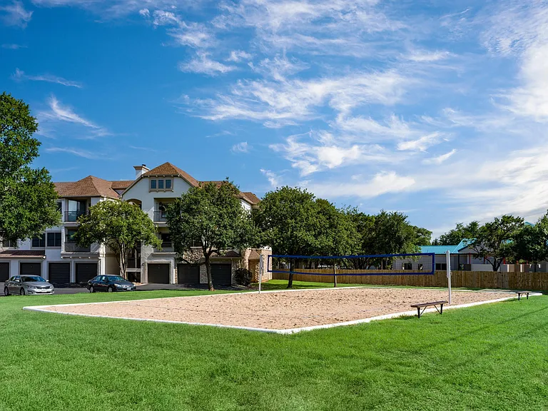 Bump, set, and spike just seconds from home with your own sand volleyball court at Alister Sunset Valley.
