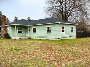 1381 Iowa St, Ashland, OR 97520