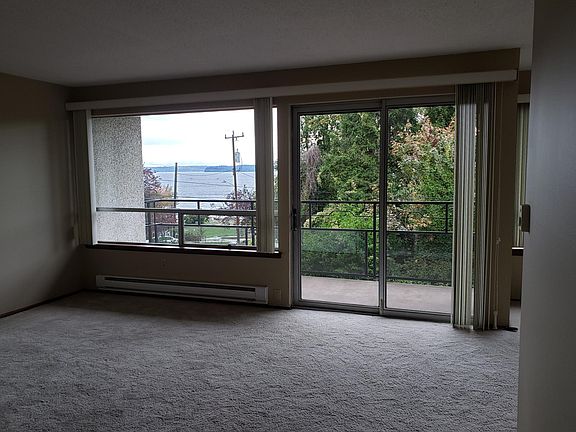 4th image of 7050 Lincoln Park Way SW #104