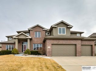 901 181st Ave, Elkhorn, NE 68022