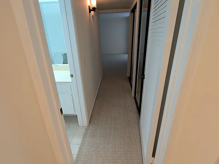 415 Montana Ave — Photo 10
