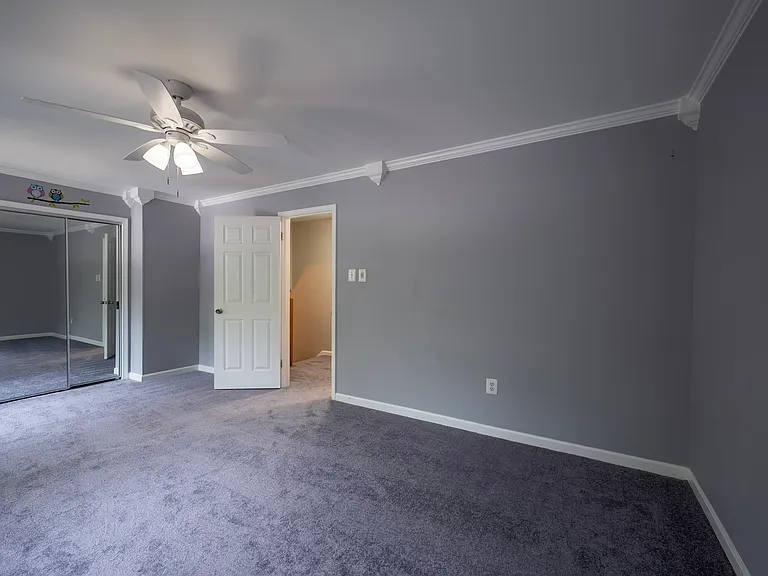 8031 Green Valley Ln — Photo 21