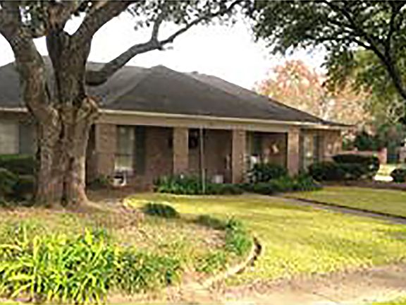2nd image of 407 Idlewood Dr
