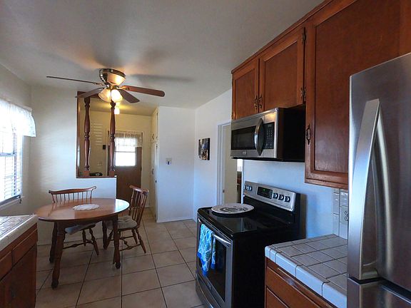 5th image of 15518 Crossdale Ave