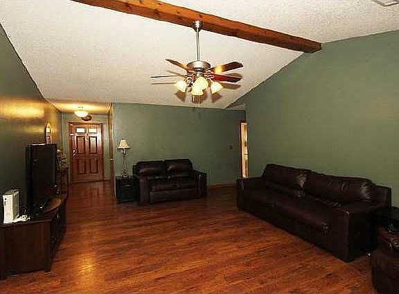 4th image of 1023 N Miller Dr