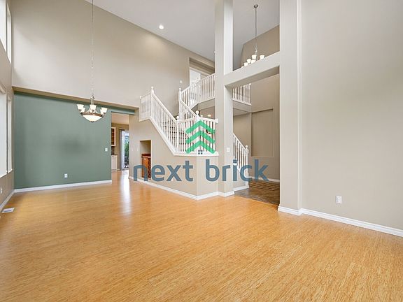 4th image of 13506 70th Dr SE