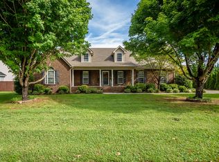 1322 Dann Dr, Murfreesboro, TN 37129
