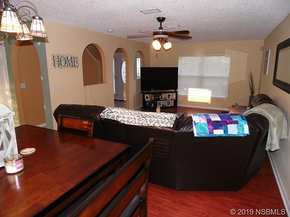 4th image of 26 Russkin Ln