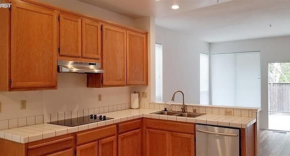 2nd image of 225 Cerro Dr