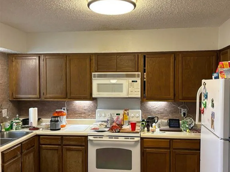 8111 Ackerman Dr #B — Photo 5
