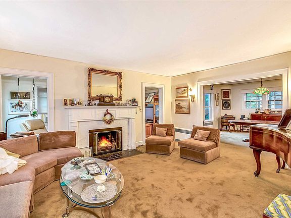 3rd image of 79 Grace Ave