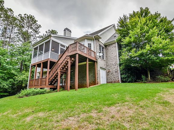 2nd image of 31 Graywood Ct